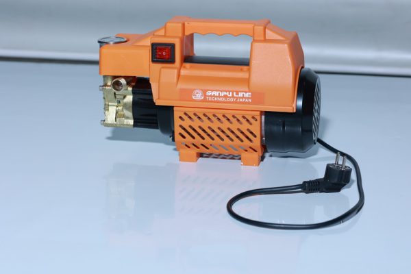 Máy rửa xe LBT-1001