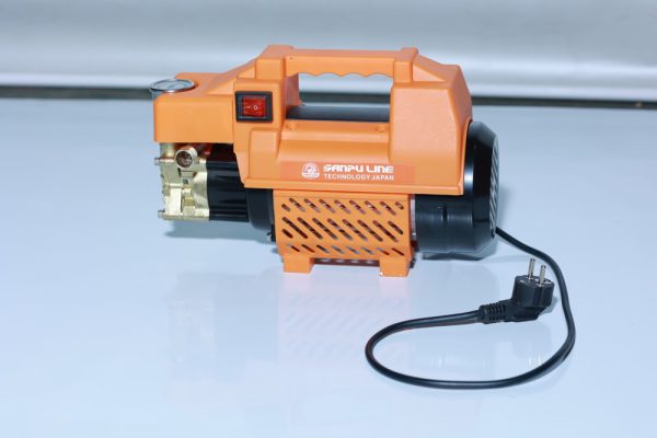 Máy rửa xe LBT-1001