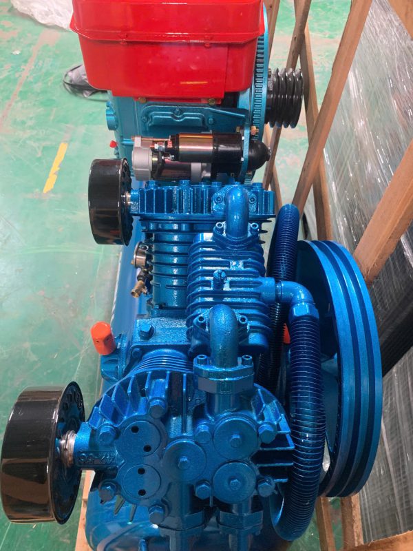 Máy nén khí đầu nổ dầu diesel V-1.05/12.5