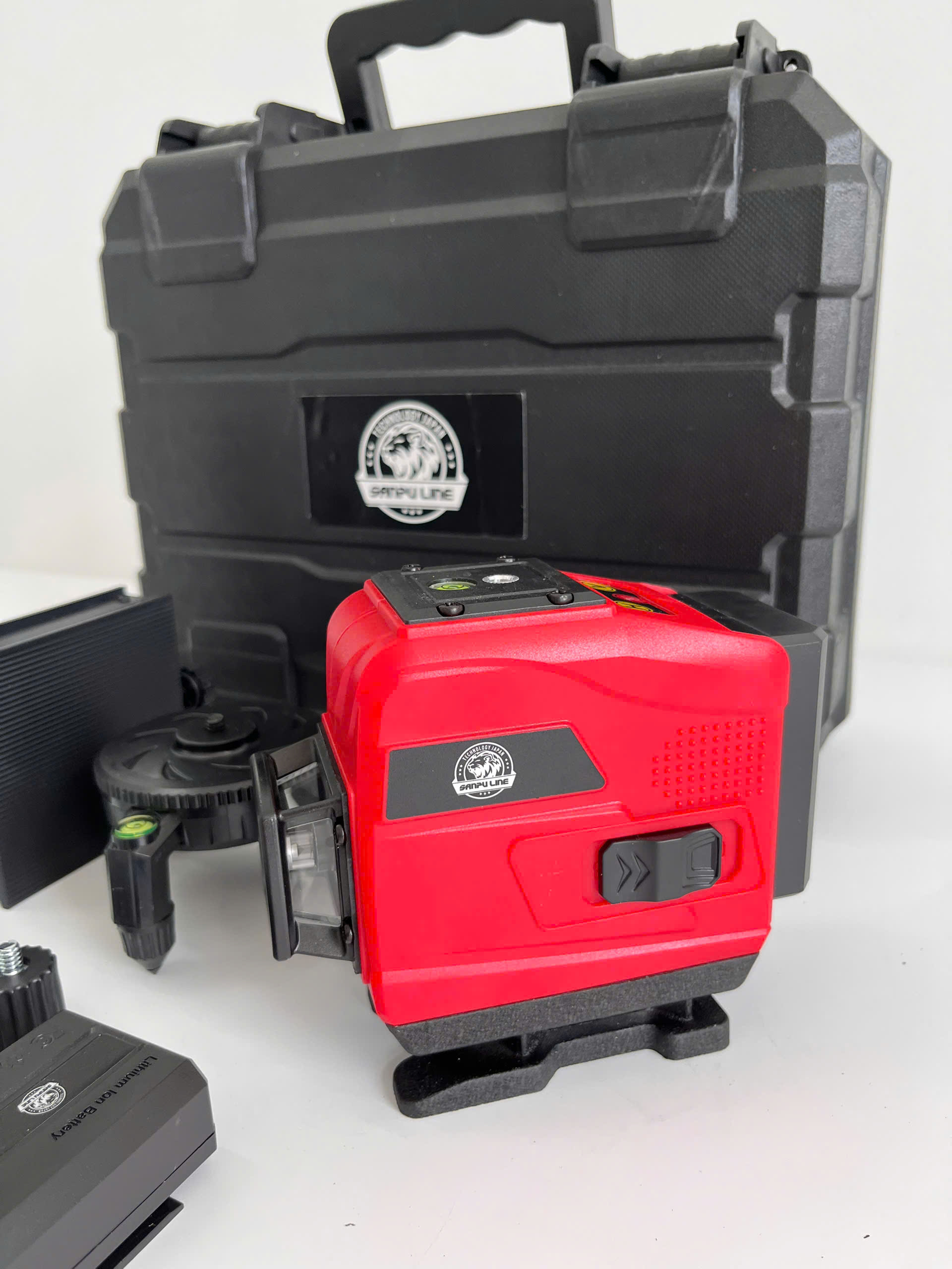 z6704314769691_c5c2a3be0cc78c5c66cac0533b47b85a Máy cân bằng laser 12 tia