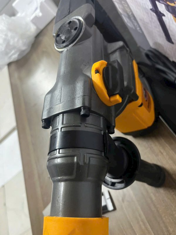 Máy khoan đục RH-3100 (hộp giấy)