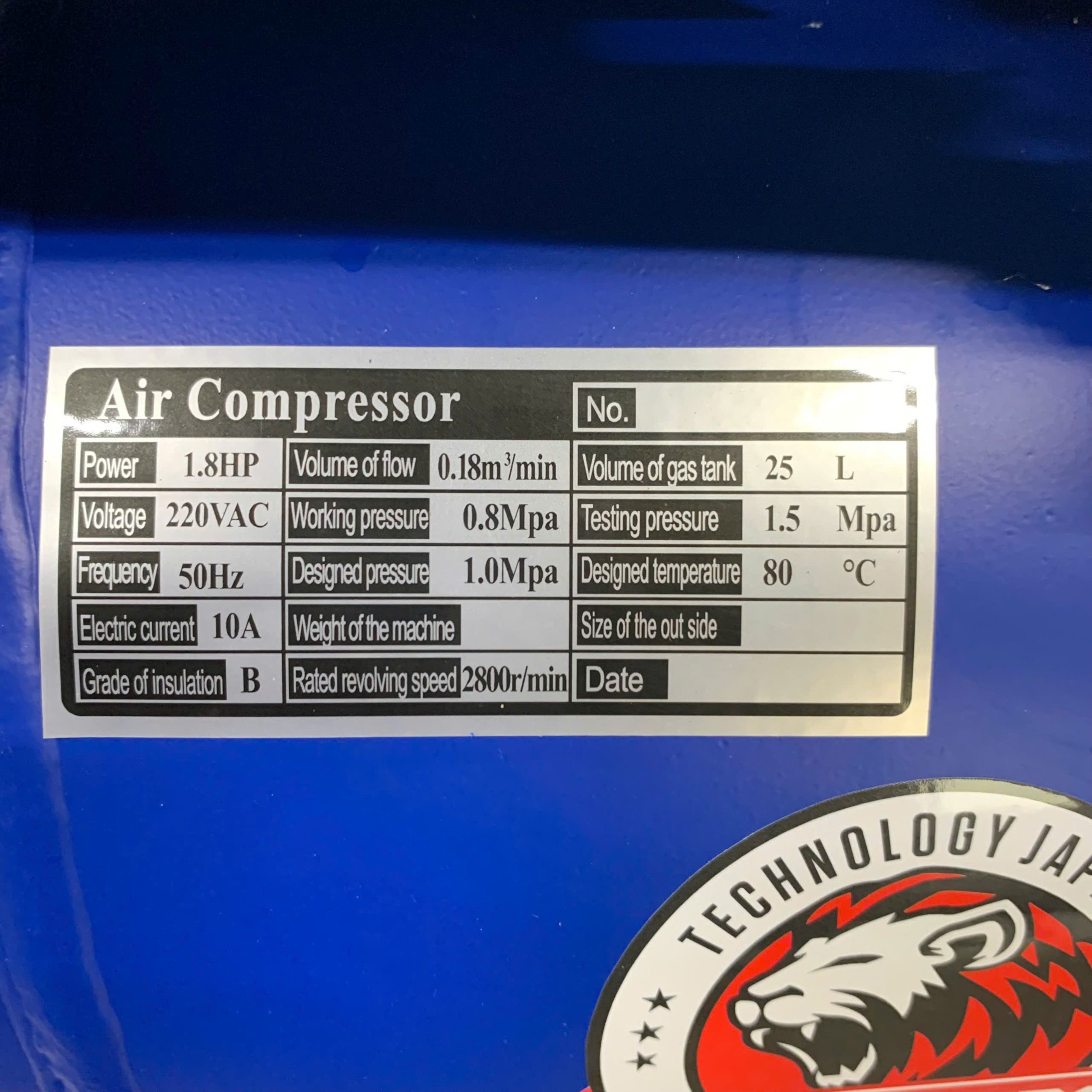 z7311272666312_9319e8a03cff1fffaa73914a72ab53d7 Máy nén khí dầu đầu liền 25L